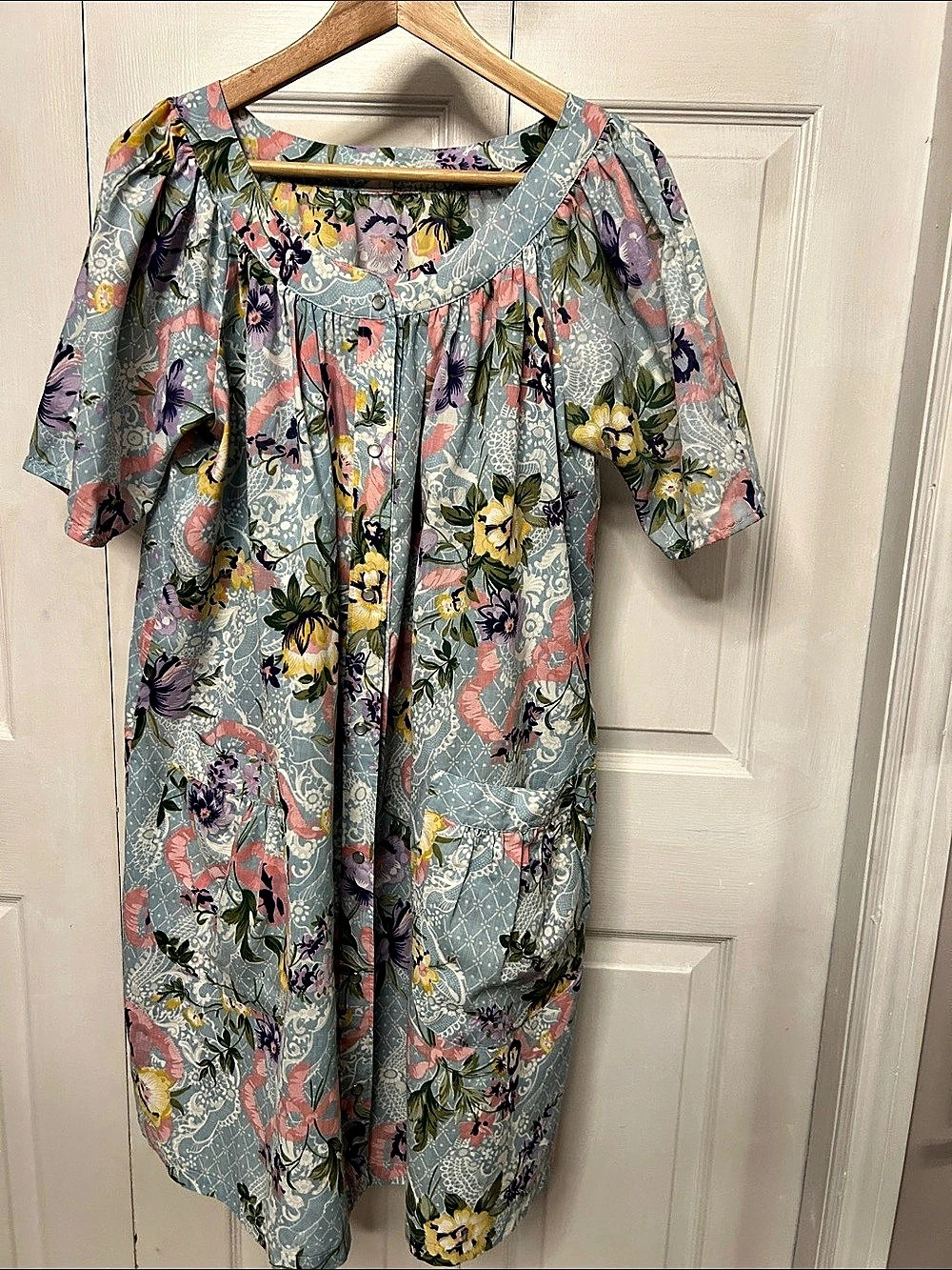Xl Vintage floral house dress - Front Dress in Blue & Pink Like New